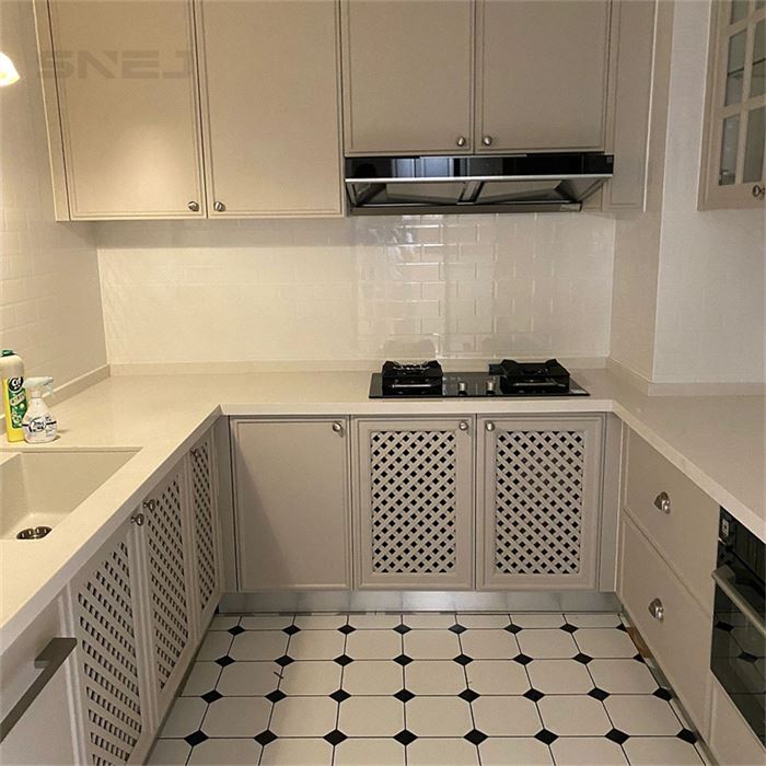 U-Shaped Modern Day Kitchen Cabinets
